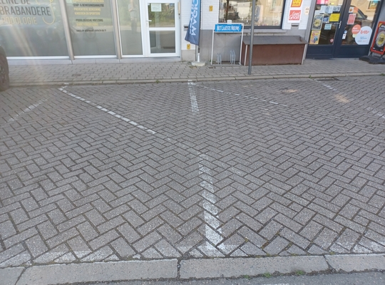 Belijning van parkeerplaatsen in Tieltstraat moet heel duidelijk worden