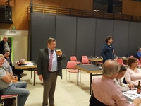 Burgemeester Koenraad Degroote kwam de sfeer opsnuiven