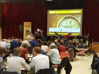 Zicht op de zaal